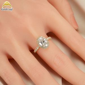 Anillo de Lujo de Oro Blanco de 14K/18K con Diamante Cultivado en Laboratorio, Corte Ovalado, Certificado IGI, Personalizable con Hoja de Oro, para Bodas y Fiestas - Product Image 6