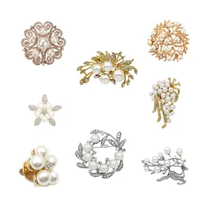 Ladies Fashion Silver Gold Metal Flower Rhinestone Custom Brooch Vintage Pearl Brooches for Women