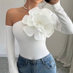 T-shirt ajusté à manches longues et épaules dénudées pour femme, nouveau style, décoré de fleurs 3D, tendance - Product Image 6