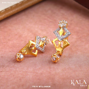 Boucles d'oreilles en or de style diamant géométrique pour femmes, élégantes boucles d'oreilles pendantes en or de créateur - Product Image 2