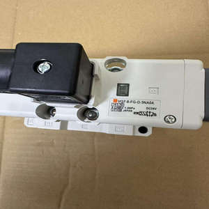 Original-SMC VQ7-8-FG-D-3NA04 <b>Solenoid</b> Valve - Product Image 2