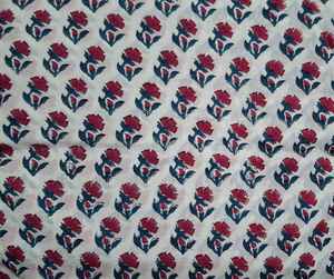 Robe kimono en coton respirant avec imprimé floral, conçue pour les femmes, pour la maison et le sommeil. - Product Image 4