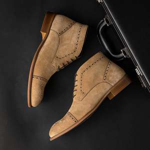 Nouvelles Bottes Chelsea Homme Hiver 2025 en Cuir Véritable Style Rétro Tendance Gravées Anglaises Mat Légères à Lacets - Product Image 2