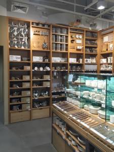 حامل عرض XINDE بالجملة للأعمال الخفيفة من الصلب والخشب ورفوف متاجر مستحضرات التجميل لأرفف عرض متاجر مستحضرات التجميل - Product Image 3