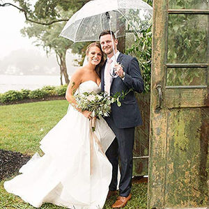 ร่มกันฝนแบบกึ่งอัตโนมัติทรงโดมใส รุ่น FO Minimalist  วัสดุ PVC  ด้ามจับกันน้ำ  อุปกรณ์เสริมสำหรับกลับไปโรงเรียน - Product Image 2