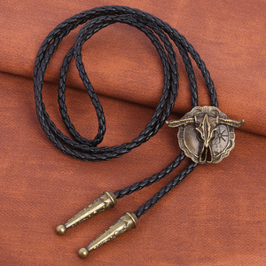 Produits les plus vendus : Collier Bolo Tie en métal circulaire en forme de tête de taureau de <span class=keywords><strong>cowboy</strong></span> western avec pendentif en cuir style country - Product Image 3