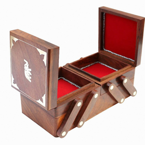 Custom Wholesale Handmade Wooden Jewelry Box Boxes Store Women Jewelry Organizer Gifts Brown Flower Name Birthday Gifts For Her