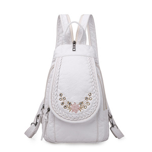 Mochila de Moda para Mujer, Mochila Escolar Bordada, Regalo Personalizado, Mochila Escolar de Pana con Flores - Product Image 5