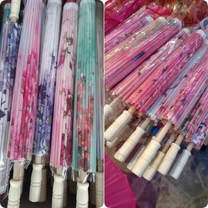 Parapluie traditionnel chinois personnalisé en bois massif avec décoration en soie pour événements, restaurants, centres commerciaux, lieux publics et spectacles <span class=keywords><strong>de</strong></span> danse sur scène - Product Image 2