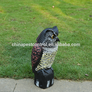 Espantapájaros de Plástico Sólido con Forma de Búho o Águila, Control de Plagas de Aves, Ecológico, con Cabeza Móvil - Product Image 6