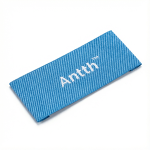 ป้ายผ้าทอโลโก้แบรนด์ส่วนตัวแบบกำหนดเอง พร้อมห่วงตรงกลางแบบพับได้ - Product Image 6