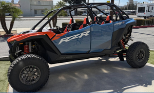 RZR Pro S 4 Premium Orange et Bleu UTV 181HP Moteur Turbocompressé 925cc EFI Direction Rapide EPS Tout-Terrain Side By Side - Product Image 2