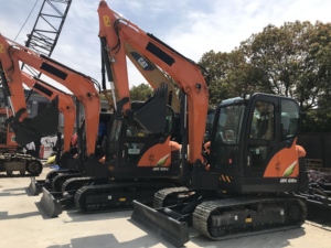 รถขุดขนาดเล็ก Doosan DX60/DX55 ประสิทธิภาพสูง พร้อมปั๊มยันมาร์ 6 ตัน มอเตอร์เกียร์ ชิ้นส่วนหลัก PLC มือสอง สต็อกในเซี่ยงไฮ้ - Product Image 2
