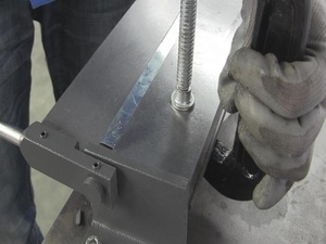เครื่องพับโลหะแบบมือโยก W1.2x460 ขนาด 460 มม. สำหรับใช้ในบ้าน - Product Image 4