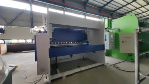 Uitstekende 300ton 4000 Da 53T Hydraulische Persrem Buigende <span class=keywords><strong>Cnc</strong></span> Persremmachine - Product Image 6