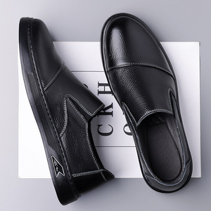 รองเท้าโลฟเฟอร์หนังวัวแท้สำหรับผู้ชาย ส้นเตี้ย พื้นยางระบายอากาศ รองเท้าลำลอง - Product Image 2