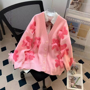 Mignon ours nœud col en v <span class=keywords><strong>pull</strong></span> femmes automne et <span class=keywords><strong>hiver</strong></span> lâche paresseux Cardigan tricot <span class=keywords><strong>manteau</strong></span> Style haut femmes dessin animé <span class=keywords><strong>pull</strong></span> - Product Image 2