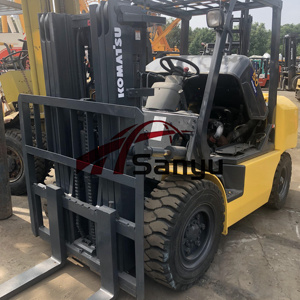 Minicarretilla elevadora diésel original de marca japonesa <span class=keywords><strong>Komatsu</strong></span> <span class=keywords><strong>5Ton</strong></span> 3Ton 2Ton con posicionador de horquilla y palanca de cambios lateral, almacén, trabajo agrícola - Product Image 1