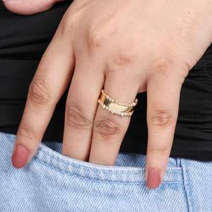 Hermoso nuevo diseño 925 anillo de banda chapado en oro de plata esterlina 18K chapado en oro para fiestas de boda - Product Image 3