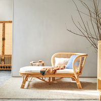 Sofá Cama Chaise Longue de Ratán Natural Estilo Japandi, Muebles de Salón, Sofá Interior con Cojín para Dormitorio o Balcón