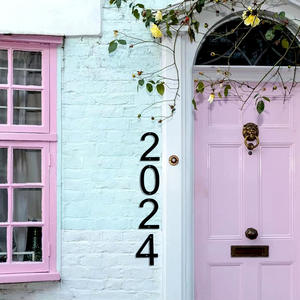 Moderne, schlichte Türschilder aus schwarzem Metall mit Nummern für den grenzüberschreitenden Einsatz in Innenhöfen, Ferienhäusern, Schulen, Gemeinden und Hotels - Product Image 1