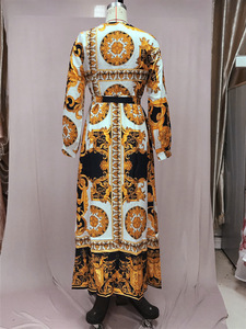 Abito <span class=keywords><strong>da</strong></span> sera <span class=keywords><strong>da</strong></span> donna elegante <span class=keywords><strong>e</strong></span> Sexy nuovo stile Glitter profondo scollo a V stampato lungo fino al pavimento in Chiffon - Product Image 4