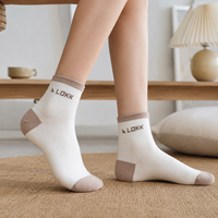 Chaussettes de sport pour hommes de qualité supérieure, personnalisées, blanches, avec lettres, design de créateur, broderie, impression personnalisée