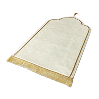 Tapis de prière musulman en polyester épais et doux, antidérapant, 65x115cm, pour la maison, la chambre à coucher/le salon, cadeau de l'Aïd, décoration à pompons, cadeau pour la fête des mères