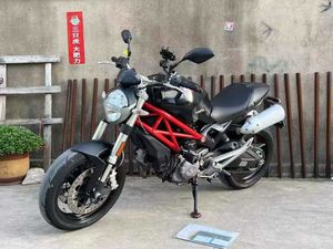 Motociclette Usate <span class=keywords><strong>Ducati</strong></span> Monster 795, Moto 800cc a Benzina, Moto Stradali, Moto Vintage, Motociclette Fuoristrada - Product Image 3