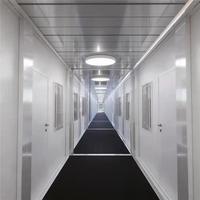 Maison conteneur modulaire personnalisée en panneaux sandwich, moderne, grande, préfabriquée, installation rapide, démontable, emballage plat, ISO9001, pour hôtel et école