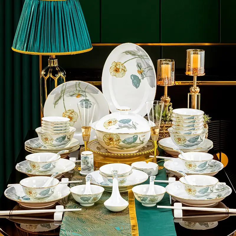 Оптовая продажа Изысканная керамическая посуда с золотым ободом в китайском стиле с цветочным узором роскошные фарфоровые тарелки для домашнего использования