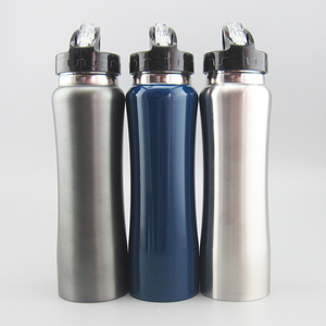 Meilleure vente thermos classique à paroi unique en acier inoxydable <span class=keywords><strong>de</strong></span> 700ml, bouteille d'eau avec couvercle avec poignée flacons logo personnalisé - Product Image 1