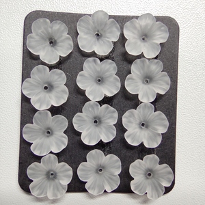 F19 10mm Piedra Preciosa Suelta de Cuarzo Natural Blanco Esmerilado con Tallado Floral Multitamaño Hecho a Mano para Diseño - Product Image 3