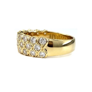 Bagues de mariage classiques en or 18 carats plaqué or, serties de diamants véritables ronds, de qualité supérieure, pour femmes, avec une finition brillante et une qualité de fabrication exceptionnelle. - Product Image 3