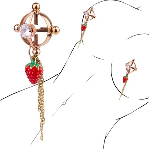 Pendentif de téton féminin QKKQ, pinces à téton fraise, clips à vis, accessoire mammaire, jouet pour tétons pour femmes - Product Image 1