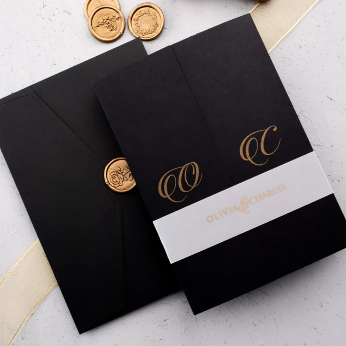 Hard card sleeve + waistband + acrylic