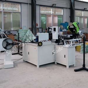 Machine de soudage en spirale automatique chinoise pour la fabrication de tubes ou de tuyaux filtrants perforés - Product Image 6