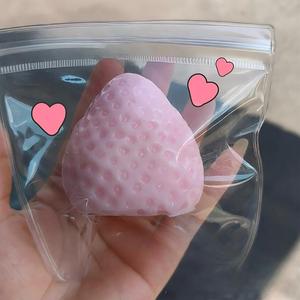 Juguete Blandito de Fresa de Subida Lenta y Squishies Ultra Suaves para Aliviar el Estrés para Todas las Edades y Juguete Blandito de Fruta - Product Image 3