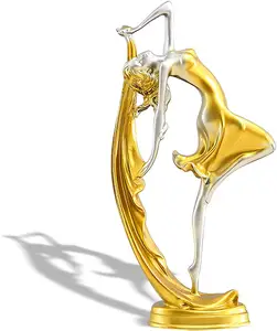 双臂交叉雕像可爱的金色树脂芭蕾舞女演员雕像
