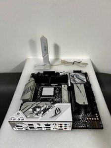 เมนบอร์ด ASUS ROG STRIX B760-G GAMING WIFI S LGA1700 mATX รองรับซีพียู Intel เจนเนอเรชั่น 12 13 14  DDR5 WiFi6E สำหรับเล่นเกม - Product Image 5