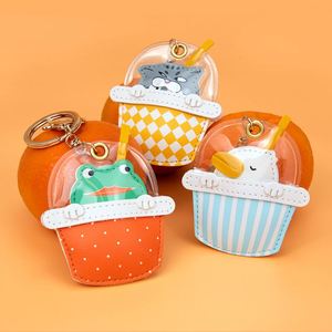 Nouveau style porte-clés en cuir PU mignon en forme de canard, grenouille, panda, ours, pendentifs de sac pour accessoires de voiture, ornements suspendus pour clés - Product Image 3