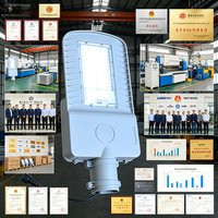 Lampadaires solaires LED IP66 de haute qualité avec garantie de 3 ans, vente directe d'usine à bon prix pour une utilisation en extérieur sur routes et autoroutes