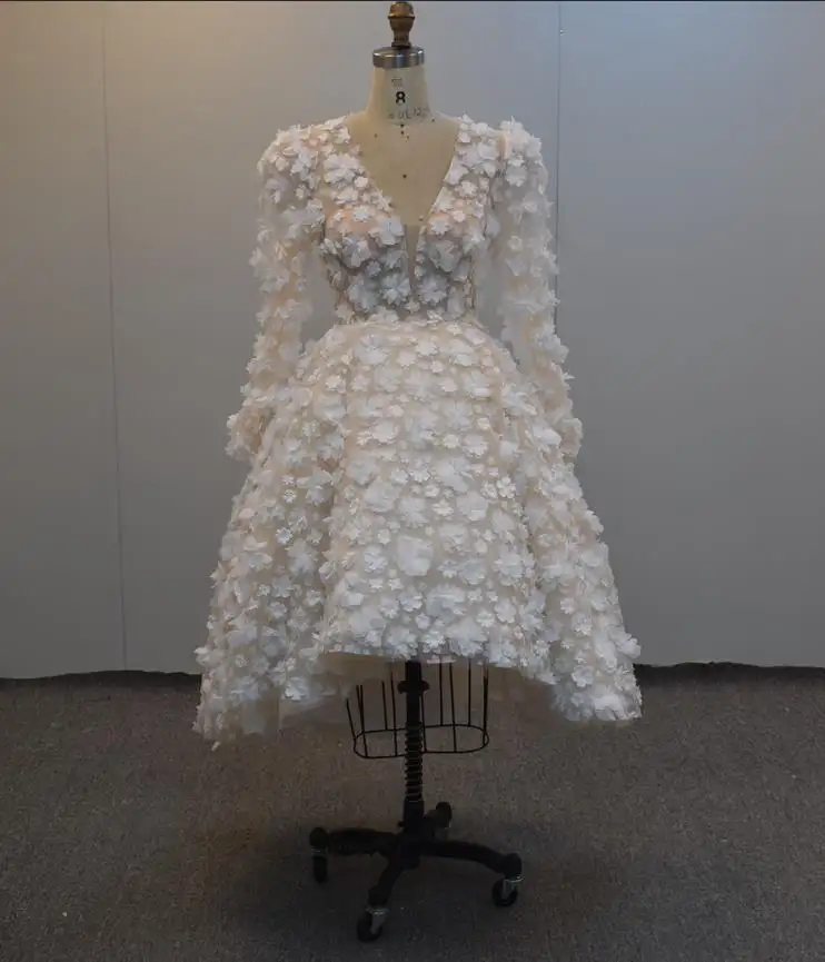 2022 Fancy Long Sleeves Ball Gown Wedding Short Skirt Ivory V Neck Lace Bridal Dress