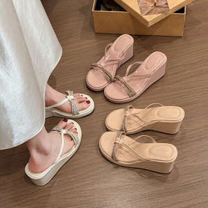 Scarpe da Donna Gentle Fairy Feng Shui con Tacco a Spillo e Punta Diamantata, Suola Spessa Rialzante, Stile Cool e Trendy - Product Image 6