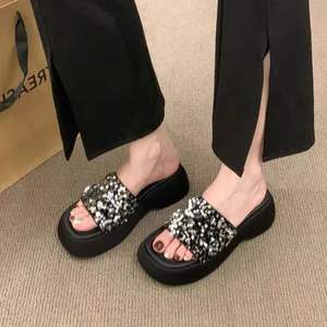 Nouvelles sandales d'été noires à paillettes pour femmes, à plateforme, à enfiler, à bout ouvert, à talon haut, confortables, avec lanières avant et arrière - Product Image 3