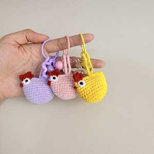 Porte-clés Poussin au Crochet Fait Main, Charme de Sac Tricoté Mignon en Forme de Poulet, Mini Pendentif Animal avec Clochette et Étoile, Cadeau pour Filles - Product Image 2