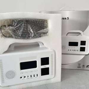 Estación de Energía Solar Portátil de 300w con Controlador MPPT para Aventuras al Aire Libre y Almacenamiento de Energía Eléctrica - Product Image 6