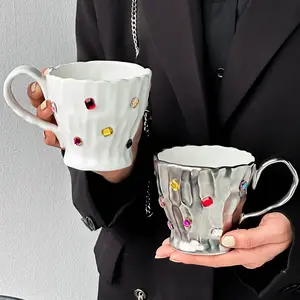 Zotgits 조화 도매 수제 새로운 창조적 인 간단한 복고풍 인 스타일 핸드 핀치 커피 컵 머그 세라믹