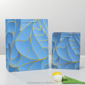 Túi giấy mẫu rắn có thể tùy chỉnh hàng đầu Thiết kế bán hàng đơn giản để sử dụng hàng ngày-để mua sắm quần áo ngay lập tức - Product Image 2