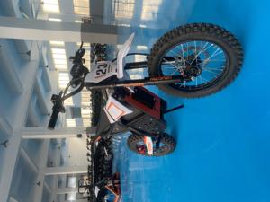 QC-Y01 รถมอเตอร์ไซค์วิบากแบบประหยัดพลังงาน 48V 2000W พร้อมดิสก์เบรก กันน้ำ ระยะทางวิ่งไกล 60 กม. ความเร็วสูงสุด 60 กม./ชม. สำหรับผู้ใหญ่ - Product Image 4
